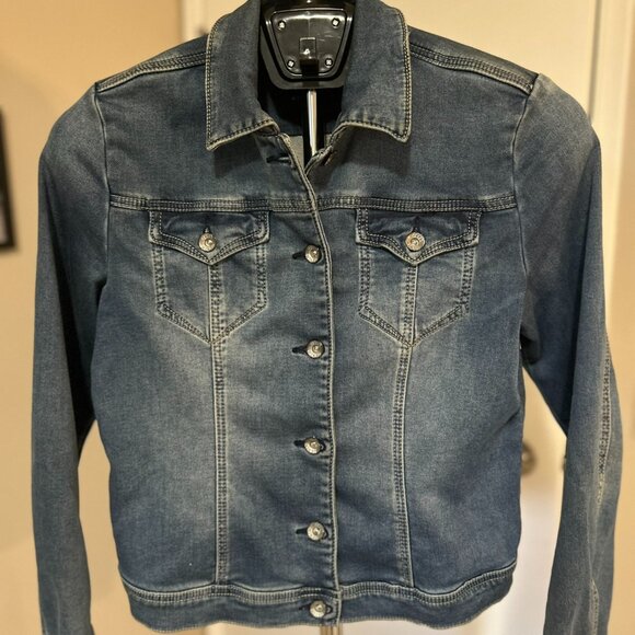 Jean Jacket - Picture 1 of 6